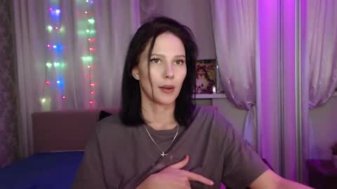Snapshot of zlatagoddess chatting on 02/15/25, 06:23 Zlata online show from 02/15/25, 06:23