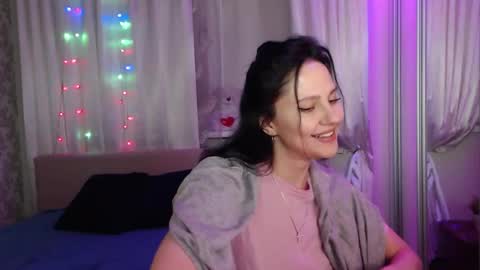 Snapshot of zlatagoddess chatting on 10/15/25, 04:40 Zlata online show from 10/15/25, 04:40