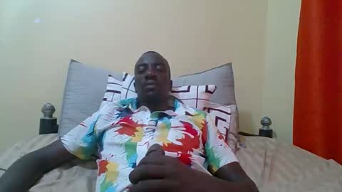 Zlatann2012 online show from 10/26/25, 01:39