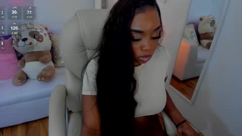 Zobe Love online show from 02/12/25, 07:24