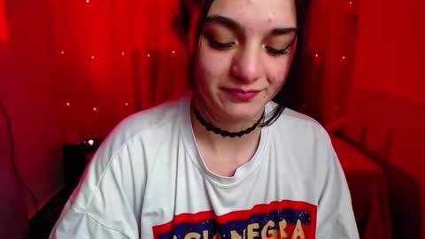 zoe_0111 online show from 02/06/25, 07:29