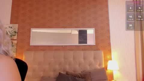 ZOEE online show from 09/10/25, 12:05