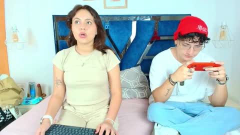 Snapshot of zoe_and_dylan_ chatting on 12/15/25, 12:09 Zoe and dylan online show from 12/15/25, 12:09