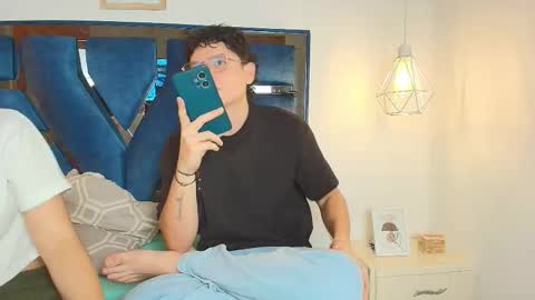 Zoe and dylan  online show from 02/25/26, 12:37