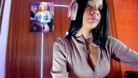 Snapshot of zoe_babygiirl chatting on 02/17/26, 04:46 Salome online show from 02/17/26, 04:46