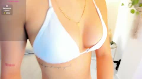 zoe_blunt_one online show from 05/06/26, 12:10