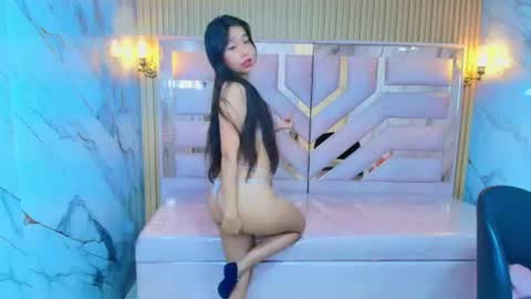 Snapshot of zoe_celeste_r chatting on 07/17/26, 12:34 Zoe online show from 07/17/26, 12:34