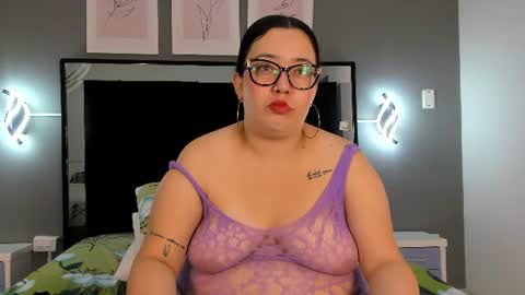 Snapshot of zoe_curvyy chatting on 07/03/26, 12:11 zoe_curvyy online show from 07/03/26, 12:11