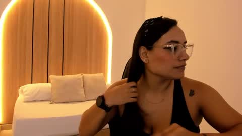 Snapshot of zoe_danae_ chatting on 09/13/25, 12:16 Zoe  online show from 09/13/25, 12:16