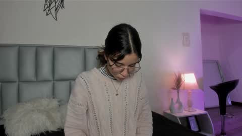 zoe_dear online show from 03/27/26, 06:51