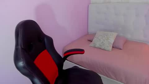 ZOE  online show from 11/07/25, 12:38