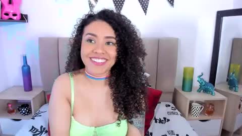 Zoe Gruber online show from 12/05/24, 01:25