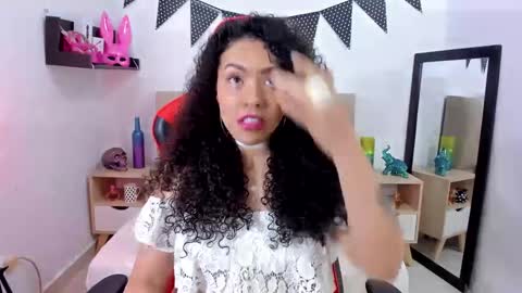 Zoe Gruber online show from 12/17/24, 11:59