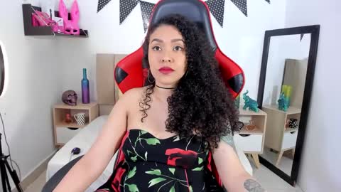 Zoe Gruber online show from 12/22/24, 11:09