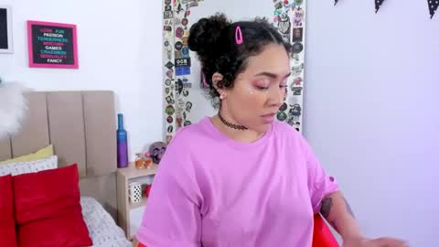 Zoe Gruber online show from 01/19/25, 11:21