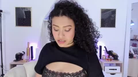 Zoe Gruber online show from 10/01/25, 10:16