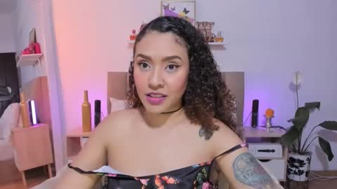 Snapshot of zoe_gruber chatting on 01/17/26, 01:21 Zoe Gruber online show from 01/17/26, 01:21