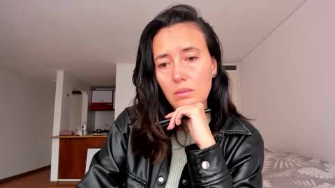 ZOE online show from 12/16/25, 06:46