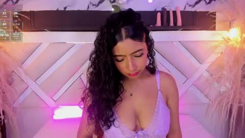 Snapshot of zoe_johnsonn1 chatting on 04/02/26, 09:45 Zoey online show from 04/02/26, 09:45