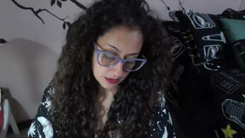 Zoe Koller online show from 10/22/25, 10:59