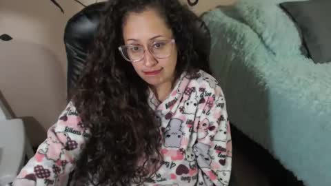 Snapshot of zoe_koller chatting on 11/16/25, 11:32 Zoe Koller online show from 11/16/25, 11:32