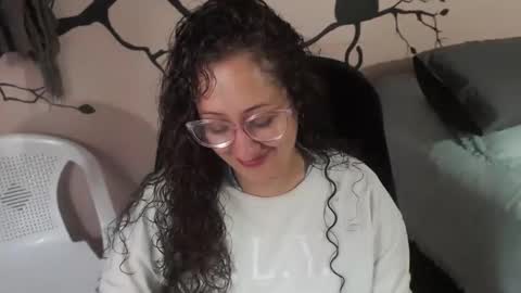 Snapshot of zoe_koller chatting on 11/24/25, 05:01 Zoe Koller online show from 11/24/25, 05:01