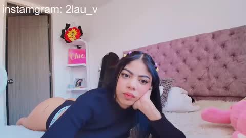 zoe_kravitx_ online show from 11/12/25, 12:16