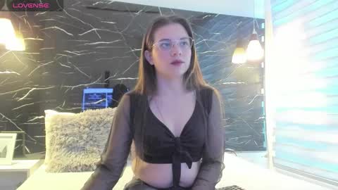 Zoe online show from 01/07/26, 11:45