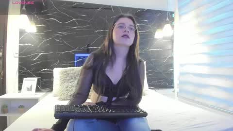 Zoe online show from 01/15/26, 11:37