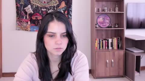 Zoe  online show from 02/25/25, 09:46