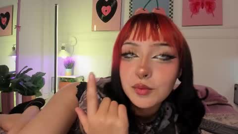 Snapshot of zoe_lynch_ chatting on 03/11/26, 11:27 Zoe Lynch online show from 03/11/26, 11:27