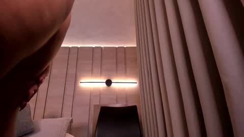 Snapshot of zoe_mhendez chatting on 02/25/26, 11:42 zoe_mhendez online show from 02/25/26, 11:42