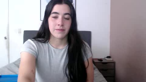 Zoe online show from 12/12/24, 08:43