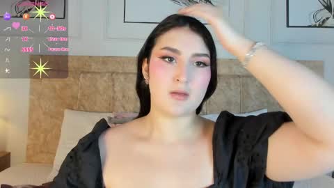 zoe_moon__ online show from 05/18/26, 02:34