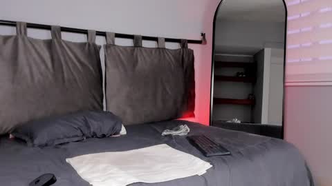 Snapshot of zoe_olsen__ chatting on 01/17/25, 03:11 Zoe Olsen online show from 01/17/25, 03:11