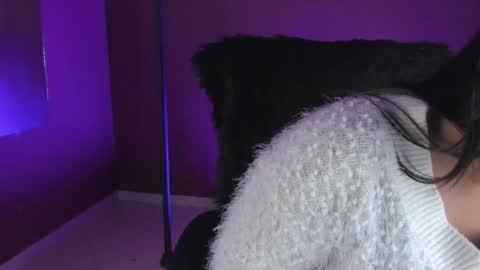 Zoe online show from 11/28/25, 02:36