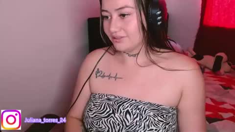 Snapshot of zoe_sexy69 chatting on 12/02/24, 06:43 ZOE online show from 12/02/24, 06:43