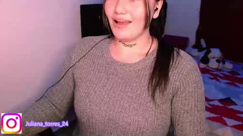 Snapshot of zoe_sexy69 chatting on 12/18/24, 01:48 ZOE online show from 12/18/24, 01:48