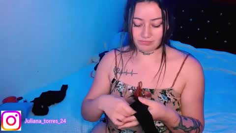 Snapshot of zoe_sexy69 chatting on 01/10/25, 03:50 ZOE online show from 01/10/25, 03:50