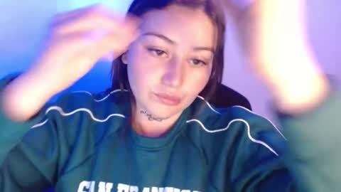 Snapshot of zoe_sexy69 chatting on 02/13/25, 11:15 ZOE online show from 02/13/25, 11:15