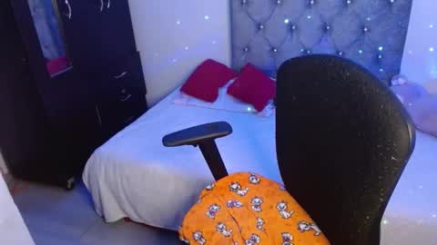 Snapshot of zoe_sexy69 chatting on 03/06/25, 11:53 ZOE online show from 03/06/25, 11:53