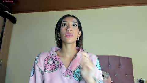 Snapshot of zoe_storm2 chatting on 03/29/26, 09:26 Zoe online show from 03/29/26, 09:26