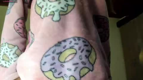 Snapshot of zoe_storm2 chatting on 04/17/26, 11:52 Zoe online show from 04/17/26, 11:52