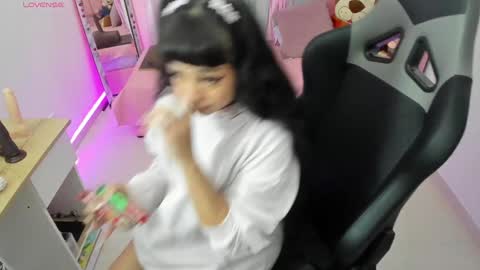 zoe_sullivan_ online show from 01/22/25, 09:24