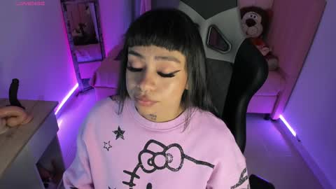 zoe_sullivan_ online show from 02/22/25, 09:56