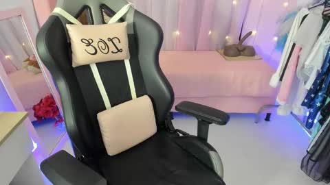 zoe_sullivan_ online show from 02/25/26, 08:57