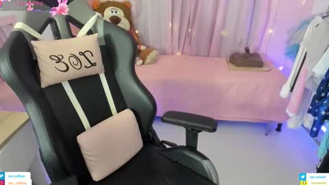 zoe_sullivan_ online show from 03/01/26, 09:11