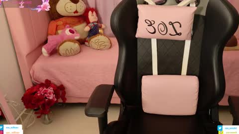 Snapshot of zoe_sullivan_ chatting on 03/14/26, 09:37 zoe_sullivan_ online show from 03/14/26, 09:37