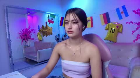 Snapshot of zoe_swan chatting on 07/04/26, 11:27 Zoe online show from 07/04/26, 11:27