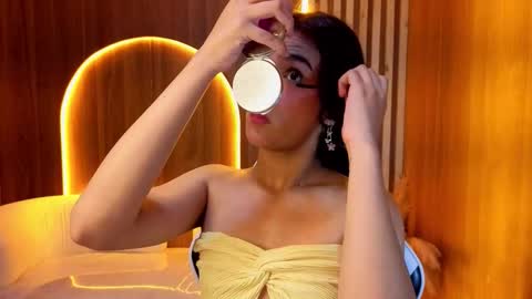 Zoe online show from 02/08/26, 01:03